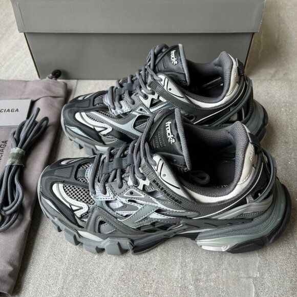 Balenciaga Track Triple Black - Picture 2 of 9